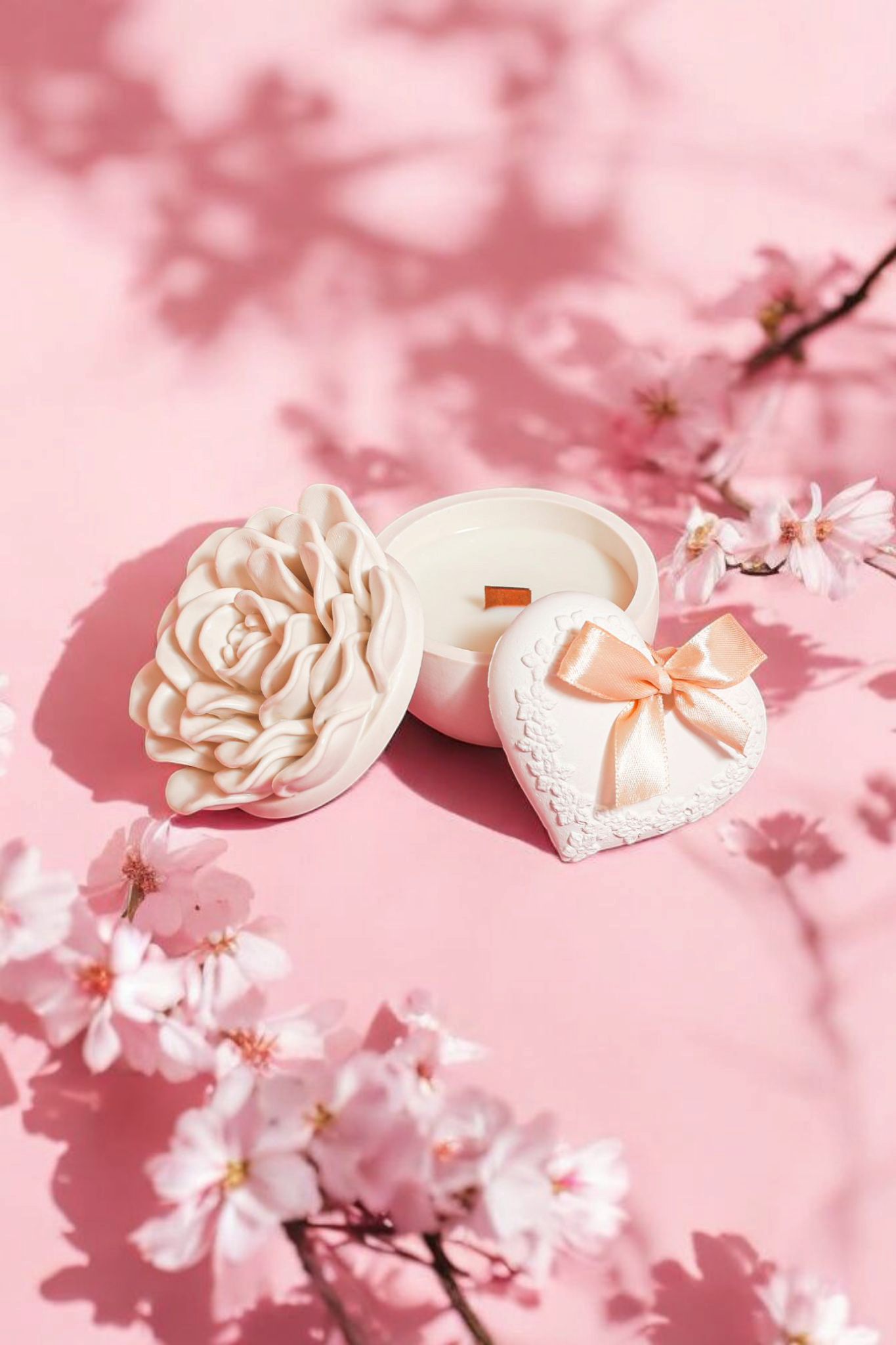 Coffret Vela camélia + coração em cerâmica perfumada